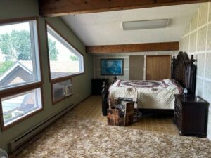21 upperlevelbedroom1